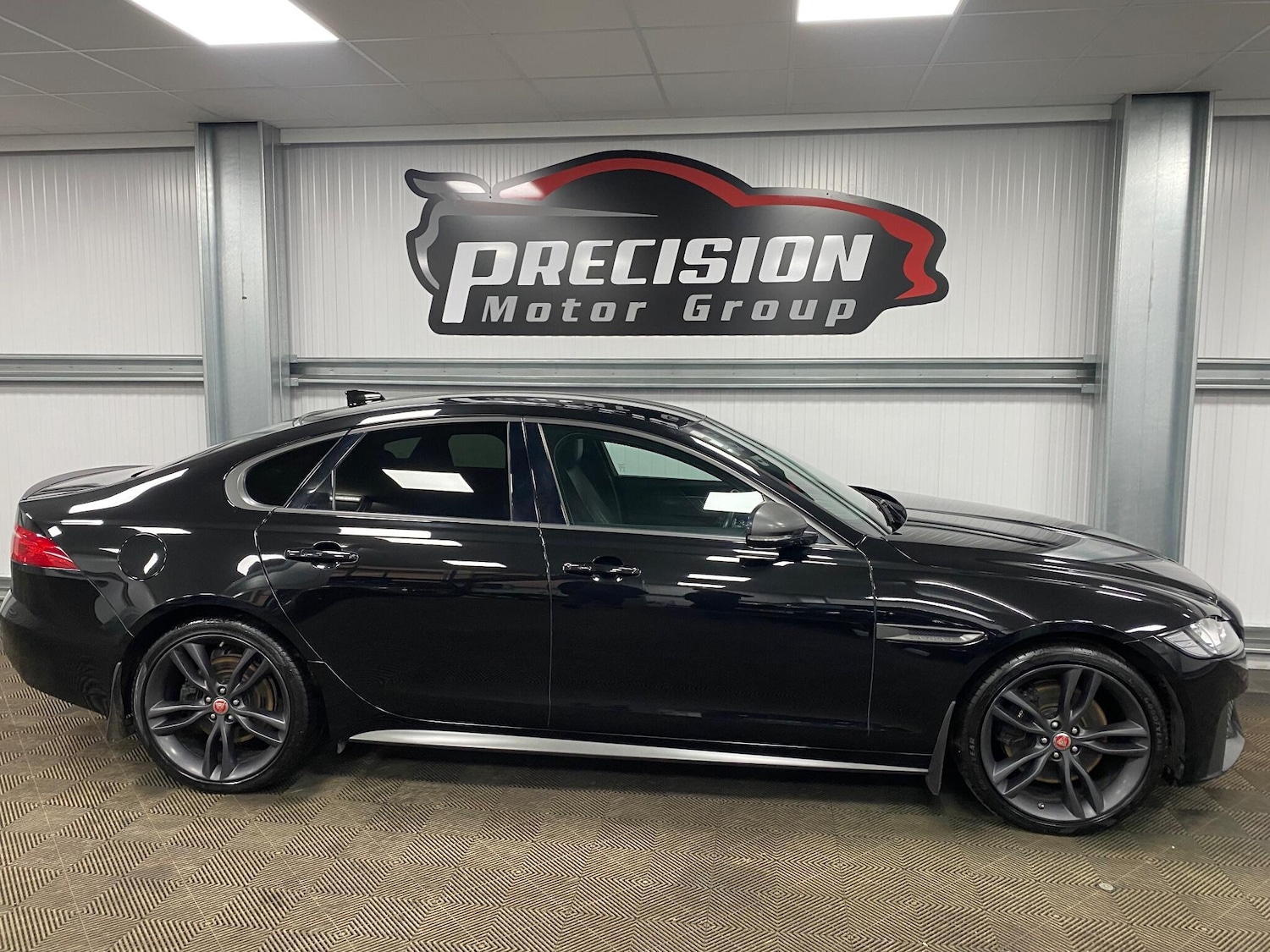 Used Jaguar XF 2018 for sale - 76926206: Photo 27