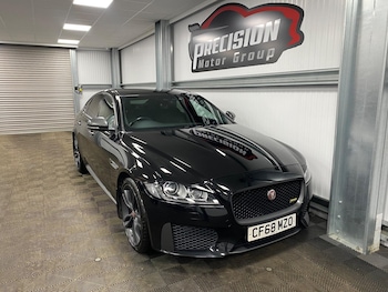Used Jaguar XF 2018 for sale - 76926206: Photo