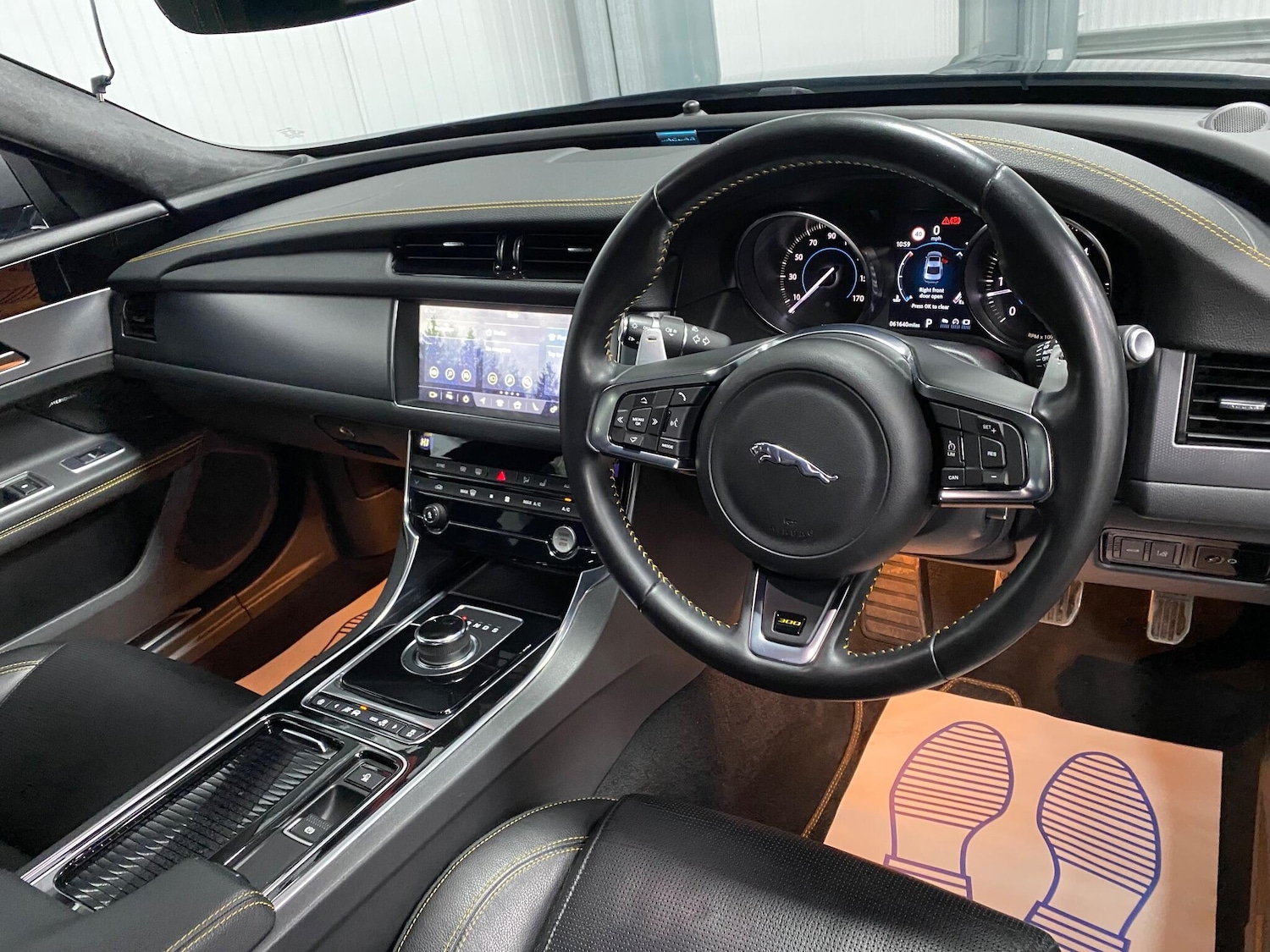 Used Jaguar XF 2018 for sale - 76926206: Photo 30