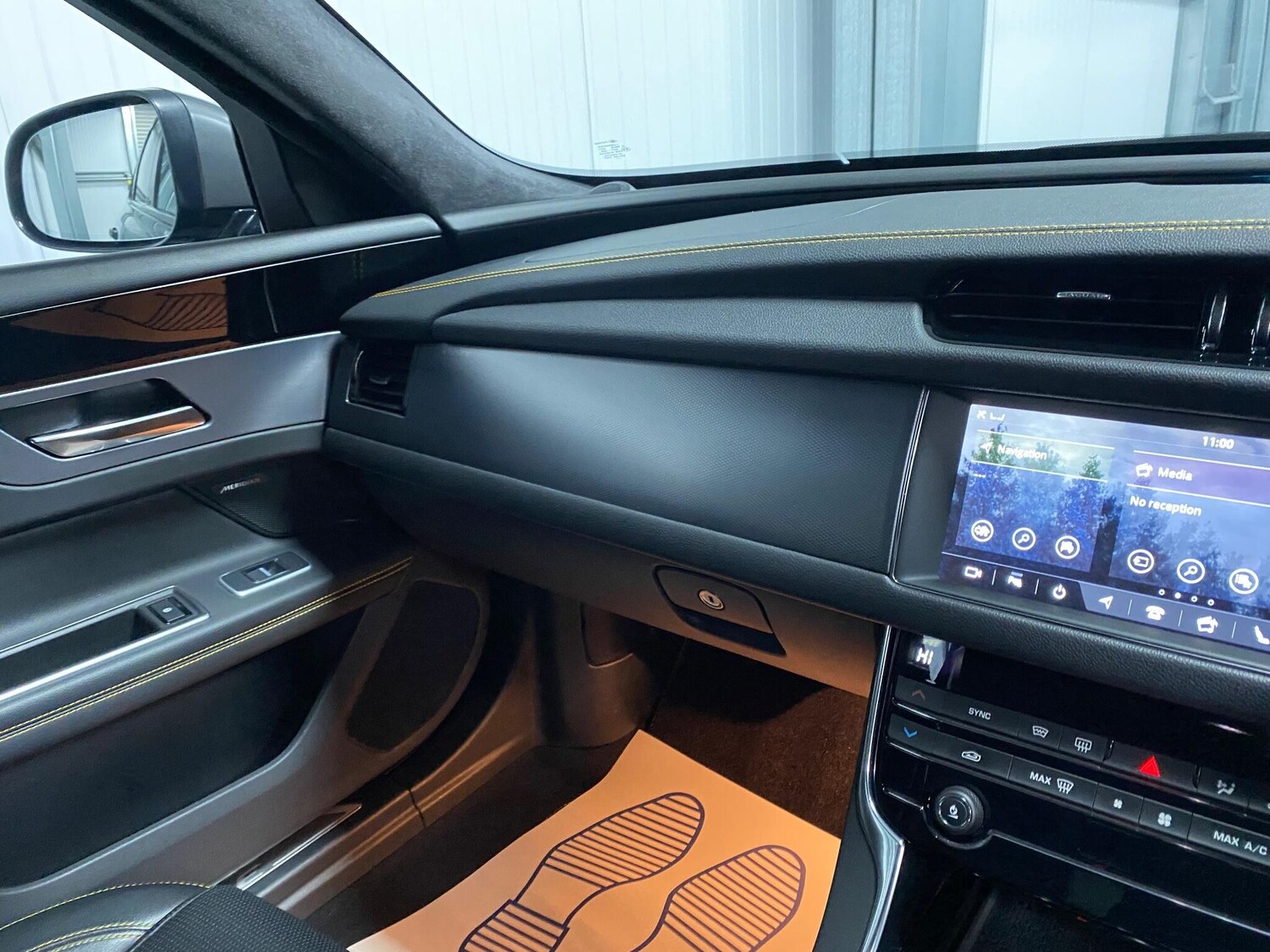 Used Jaguar XF 2018 for sale - 76926206: Photo 34