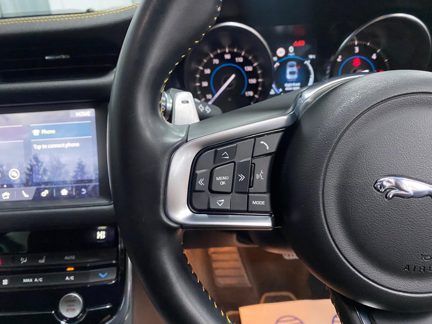 Used Jaguar XF 2018 for sale - 76926206: Photo 41