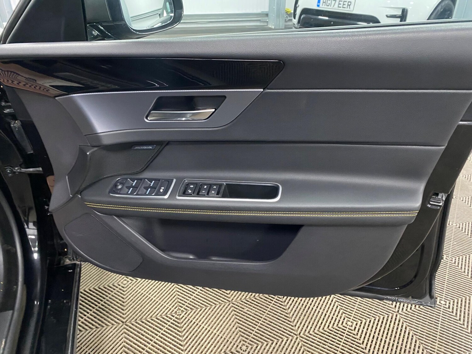 Used Jaguar XF 2018 for sale - 76926206: Photo 43