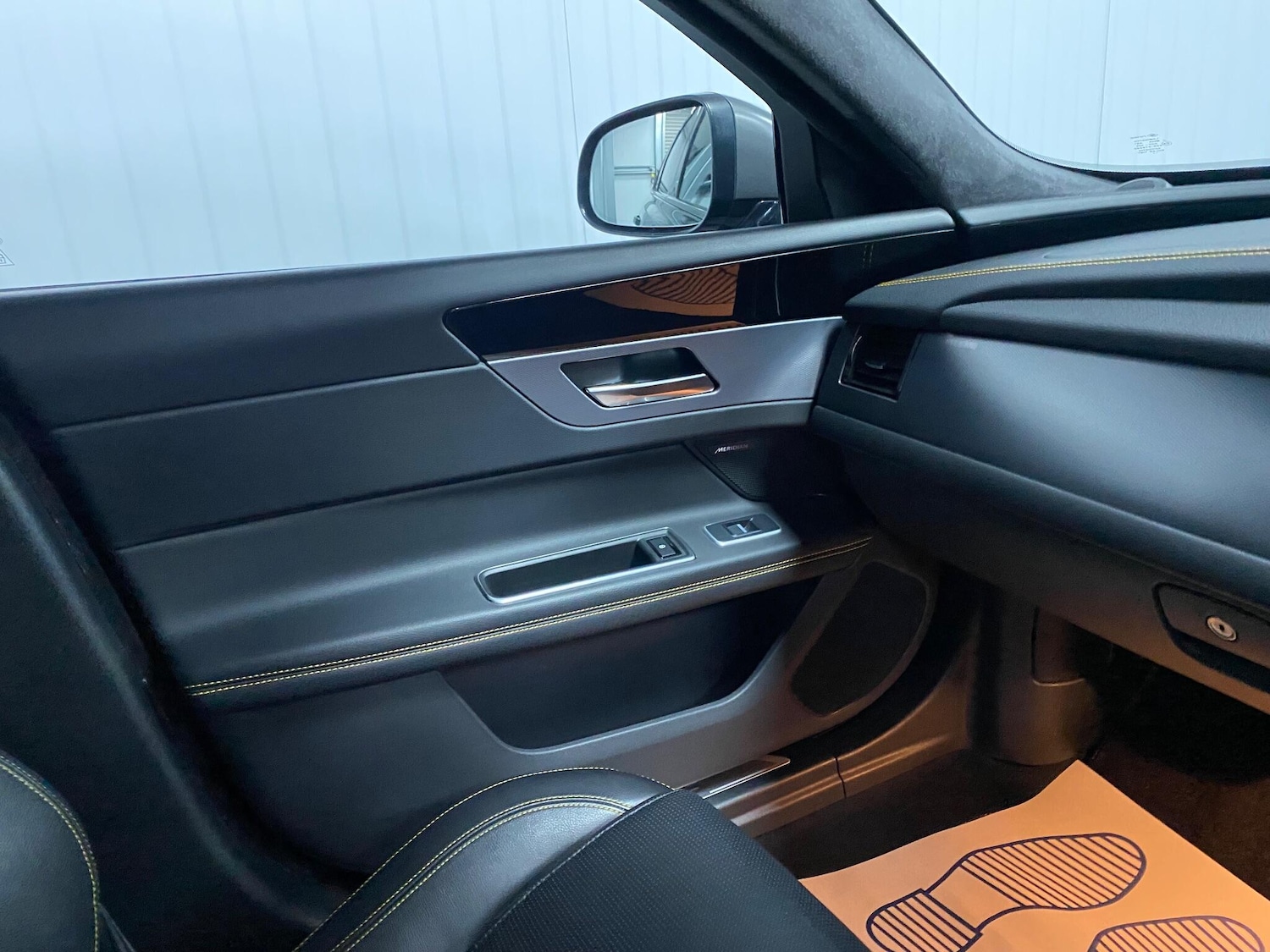 Used Jaguar XF 2018 for sale - 76926206: Photo 44