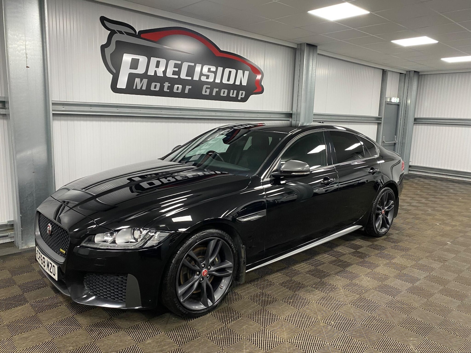 Used Jaguar XF 2018 for sale - 76926206: Photo 5