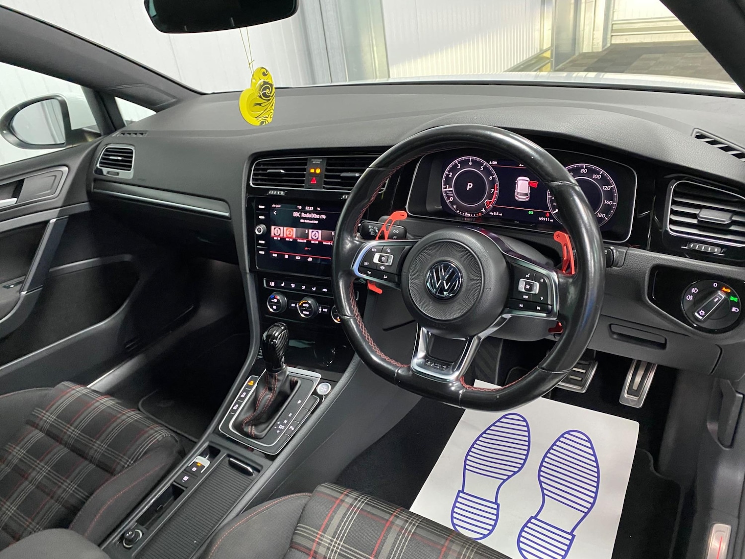 Vehicle 29