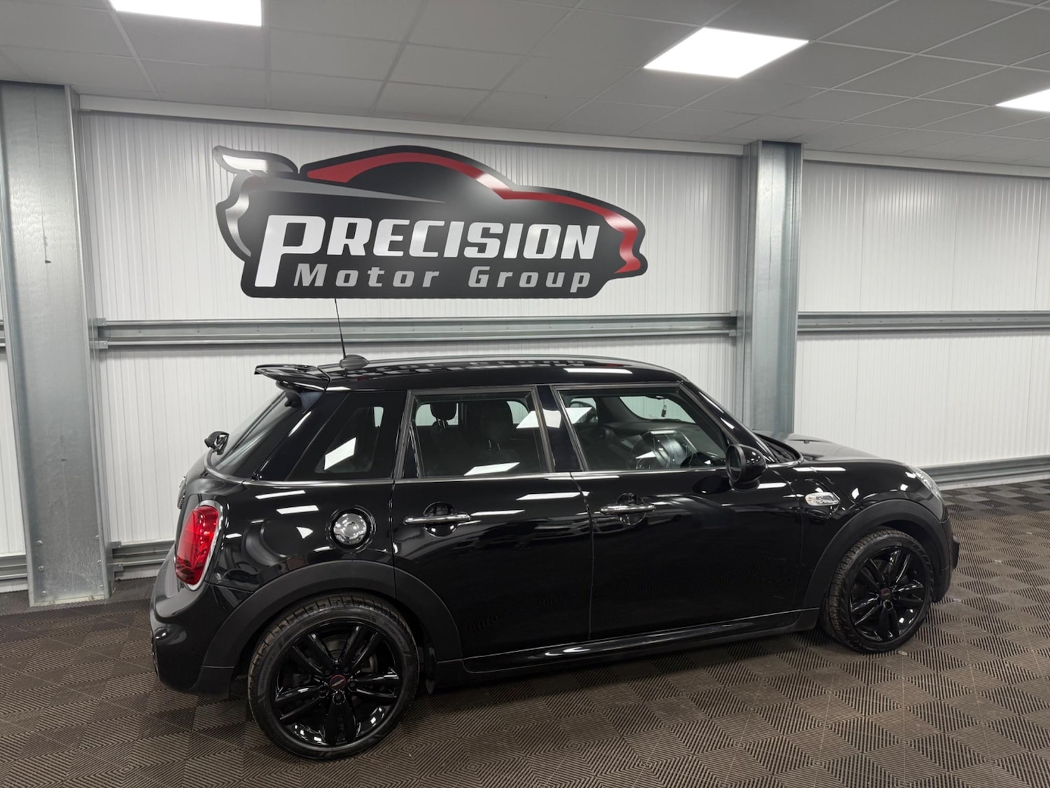 Used MINI Hatch 2019 for sale - 76608581: Photo 10