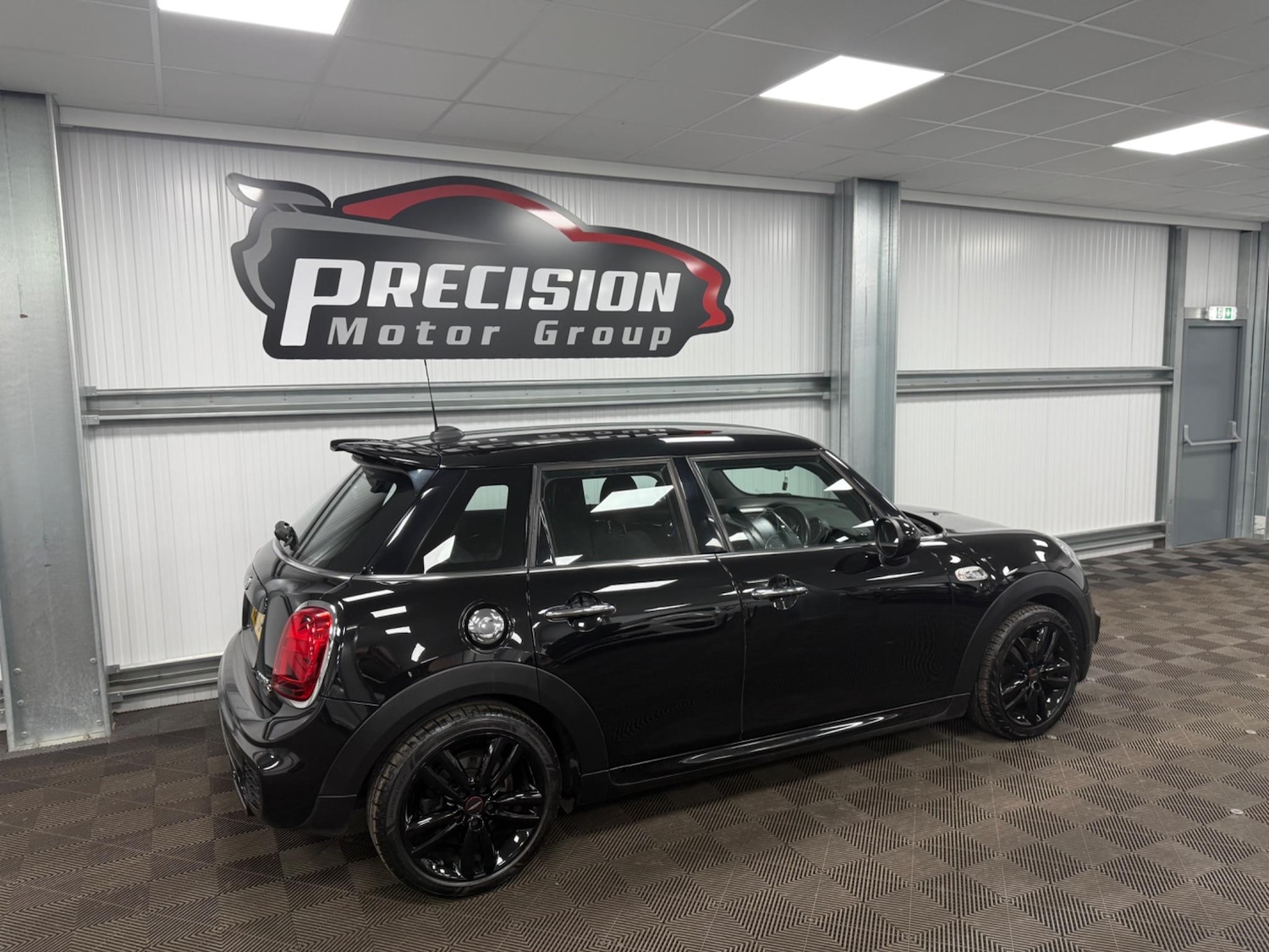 Used MINI Hatch 2019 for sale - 76608581: Photo 11