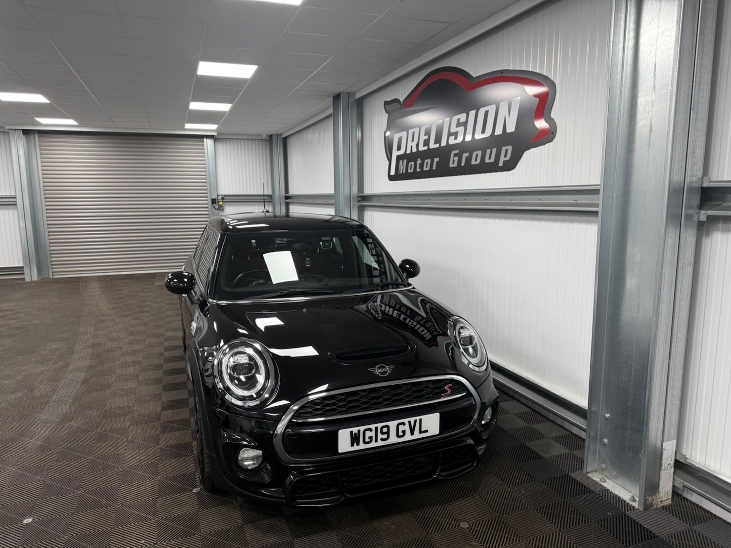 Used MINI Hatch 2019 for sale - 76608581: Photo 2