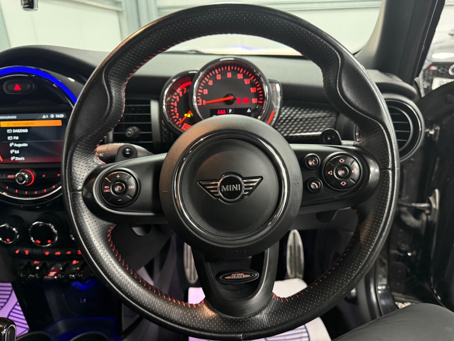 Used MINI Hatch 2019 for sale - 76608581: Photo 41