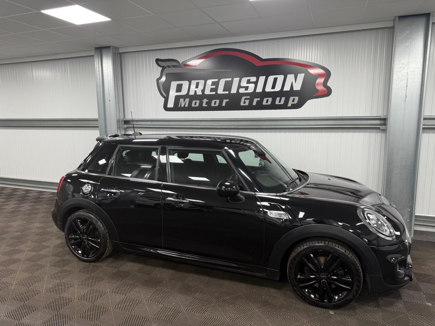 Used MINI Hatch 2019 for sale - 76608581: Photo 7