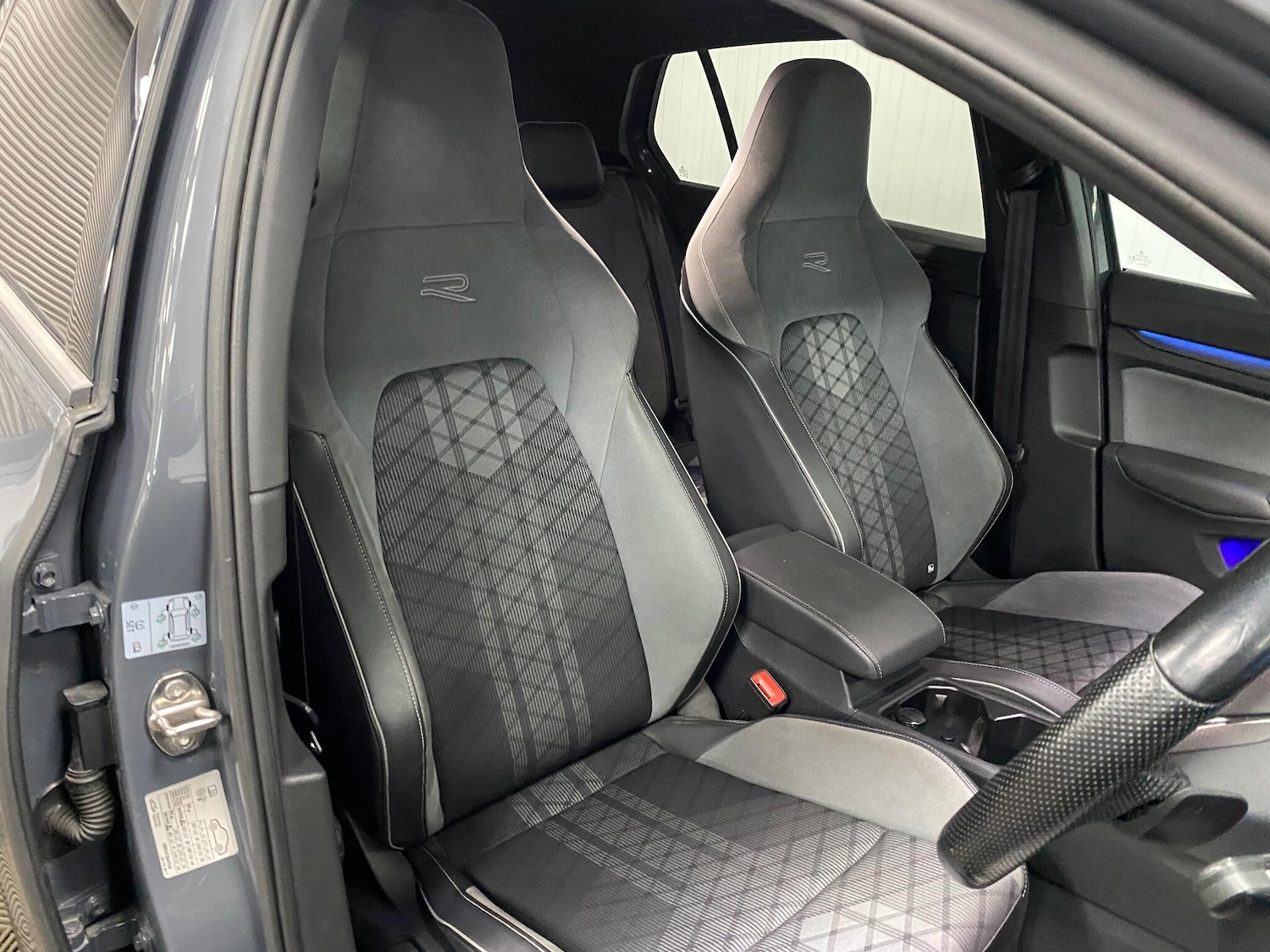 Used Volkswagen Golf 2020 for sale - 76952406: Photo 41