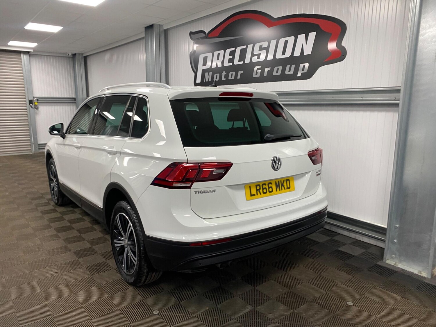 Used Volkswagen Tiguan 2016 for sale - 76378100: Photo 14