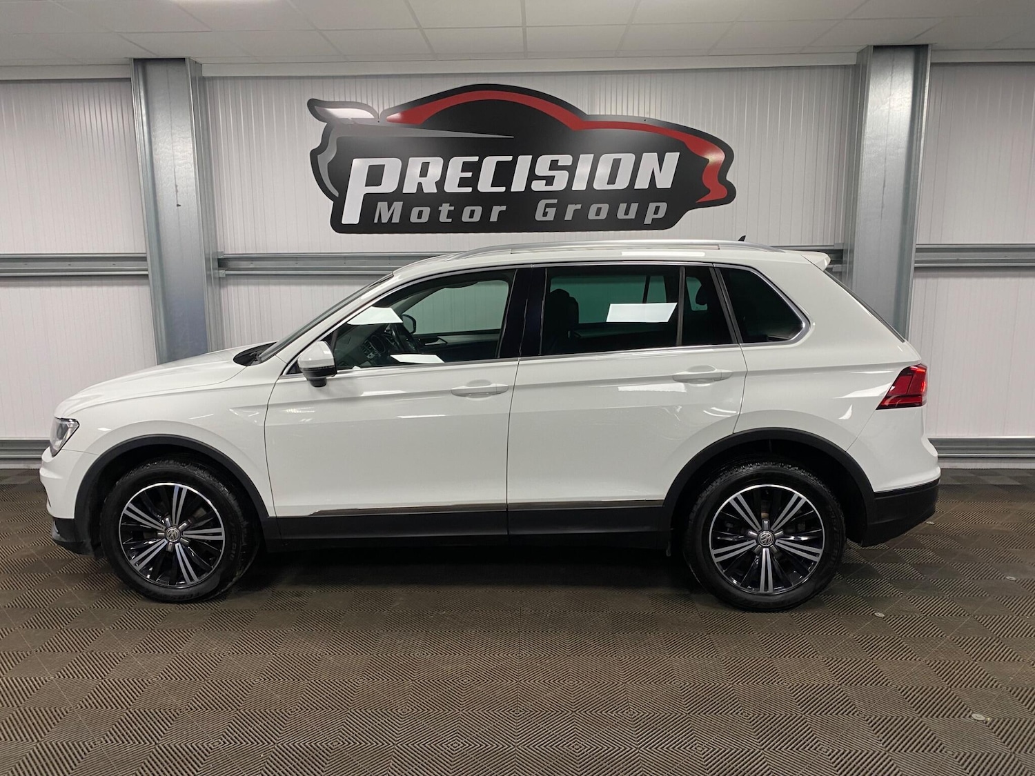 Used Volkswagen Tiguan 2016 for sale - 76378100: Photo 18