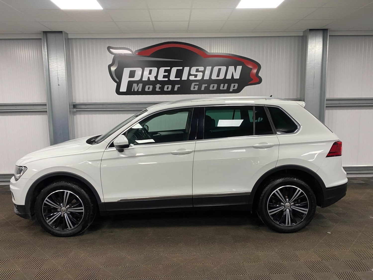 Used Volkswagen Tiguan 2016 for sale - 76378100: Photo 21