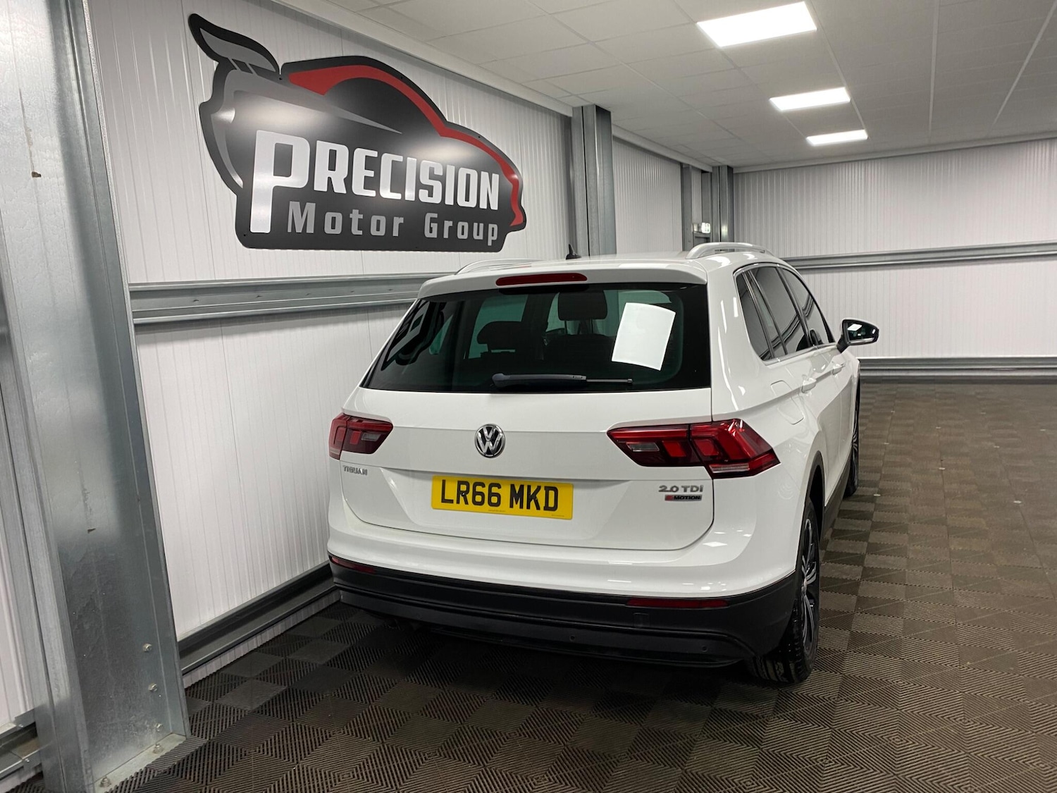 Used Volkswagen Tiguan 2016 for sale - 76378100: Photo 28