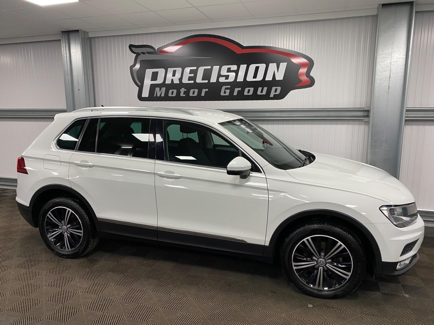 Used Volkswagen Tiguan 2016 for sale - 76378100: Photo 31