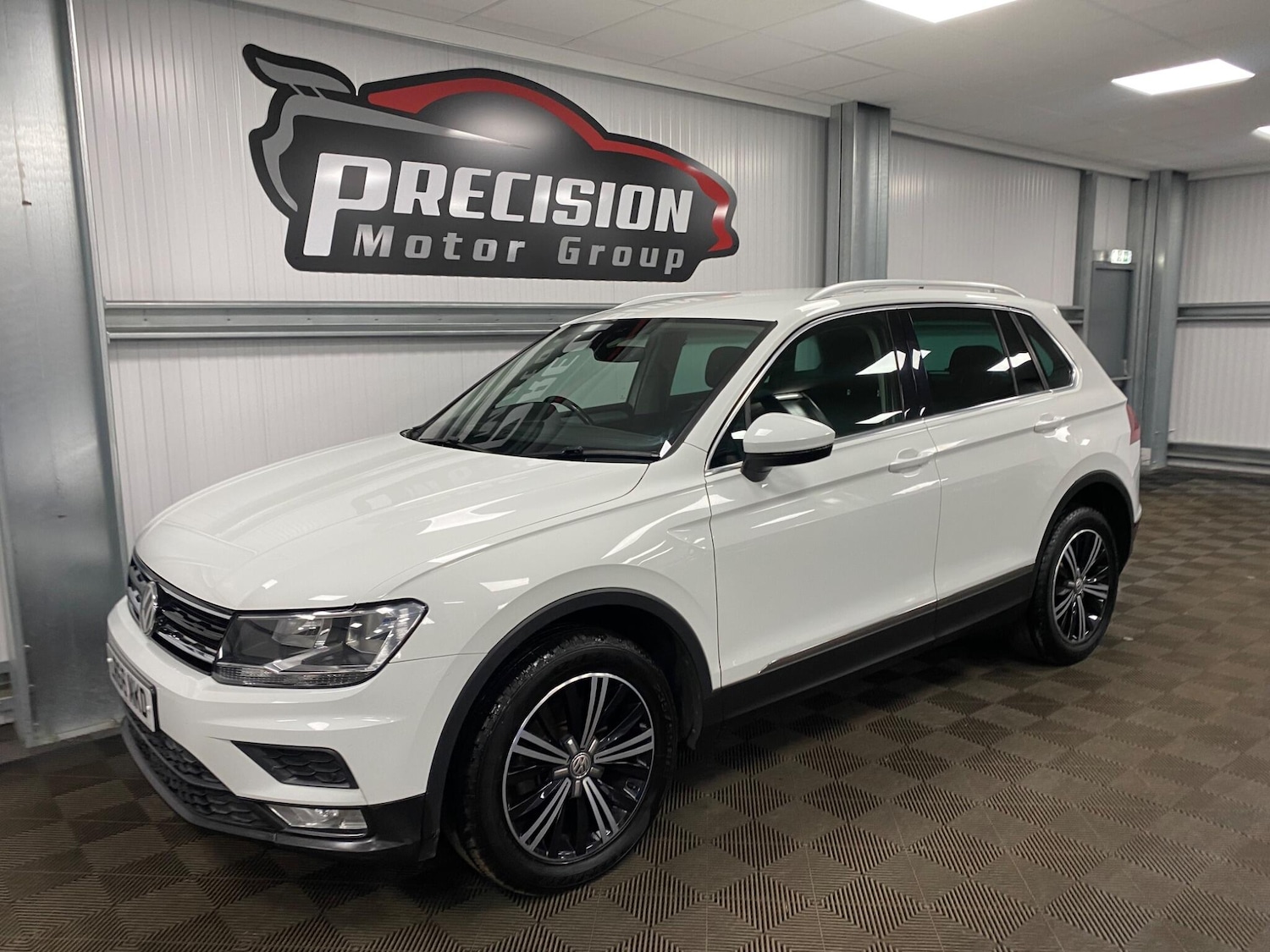 Used Volkswagen Tiguan 2016 for sale - 76378100: Photo 9