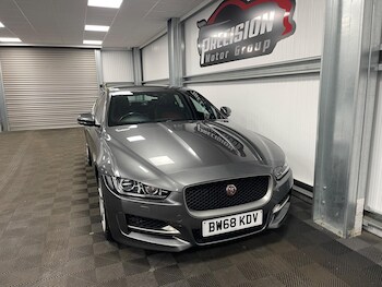 Used Jaguar XE 2018 for sale - 78648714: Photo