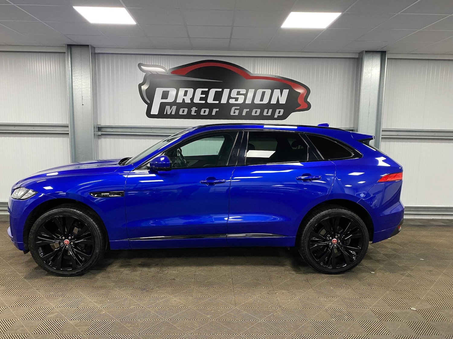 Used Jaguar F-Pace 2018 for sale - 77156357: Photo 16