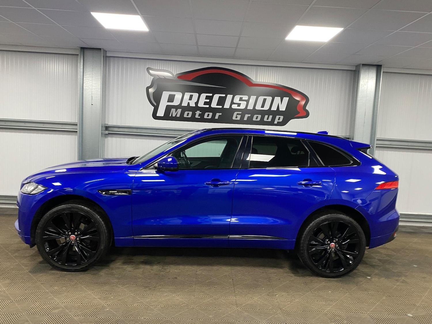 Used Jaguar F-Pace 2018 for sale - 77156357: Photo 17