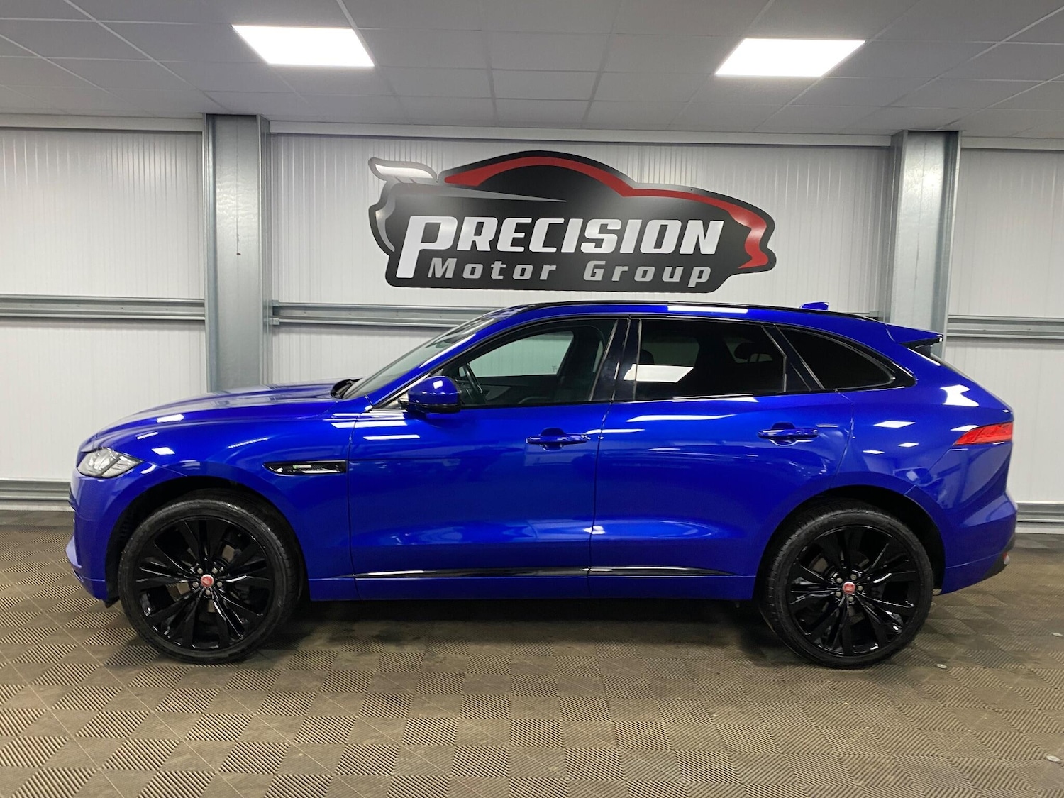 Used Jaguar F-Pace 2018 for sale - 77156357: Photo 18