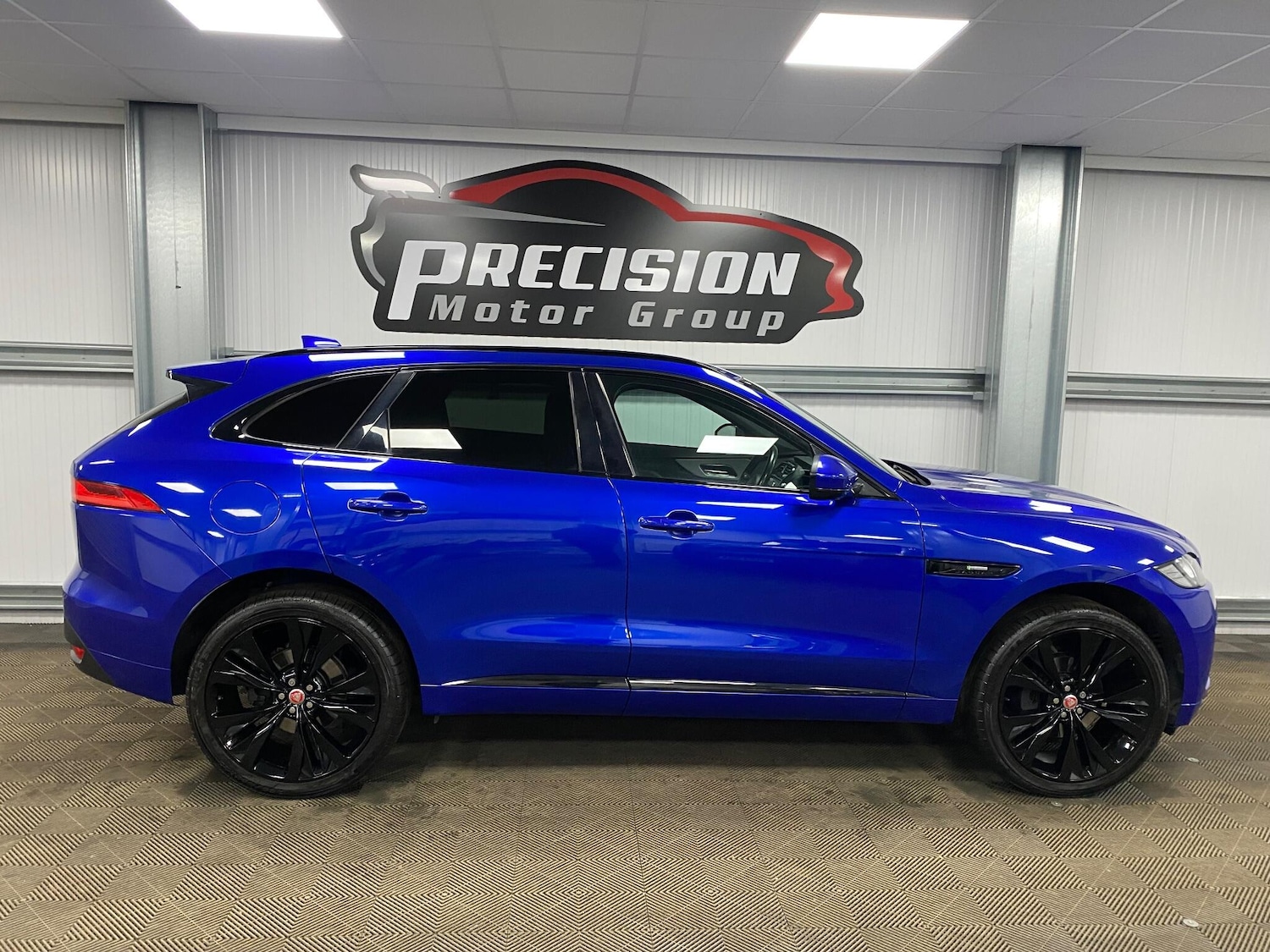 Used Jaguar F-Pace 2018 for sale - 77156357: Photo 28