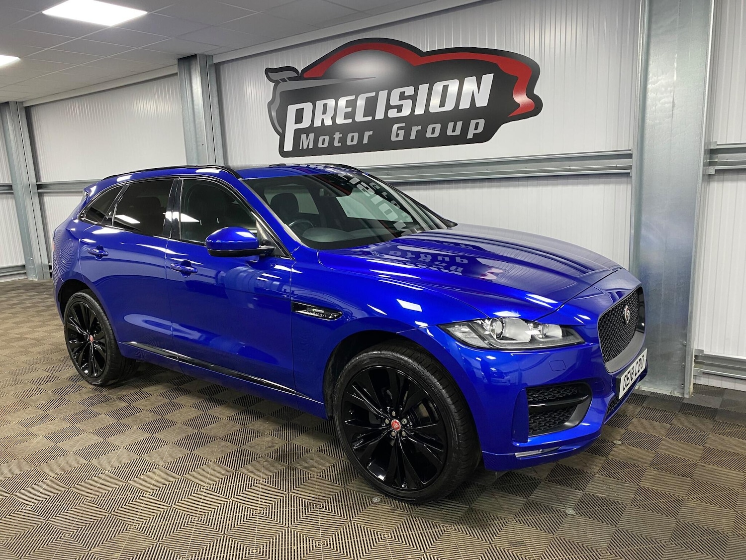 Used Jaguar F-Pace 2018 for sale - 77156357: Photo 3