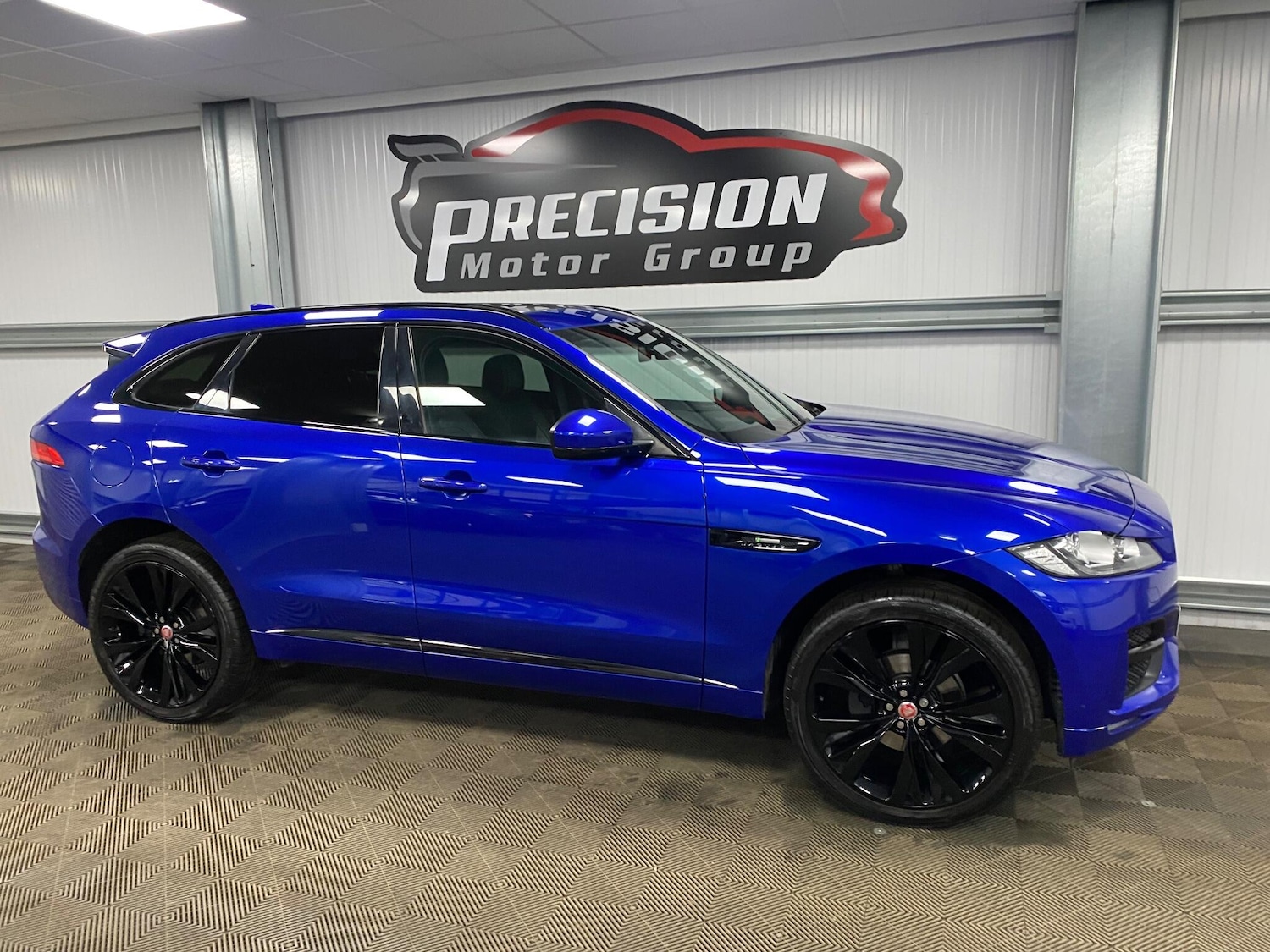Used Jaguar F-Pace 2018 for sale - 77156357: Photo 30