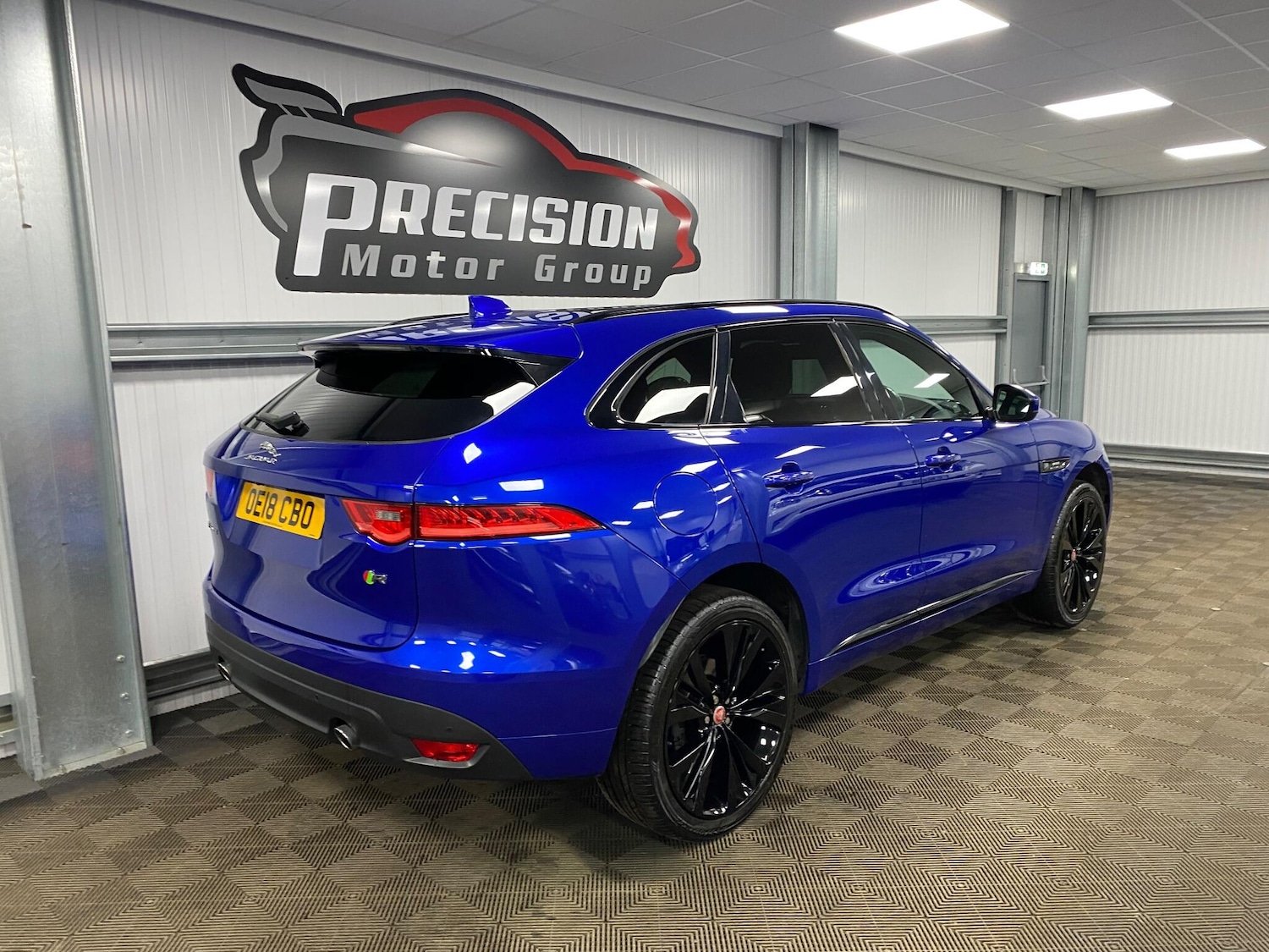 Used Jaguar F-Pace 2018 for sale - 77156357: Photo 32