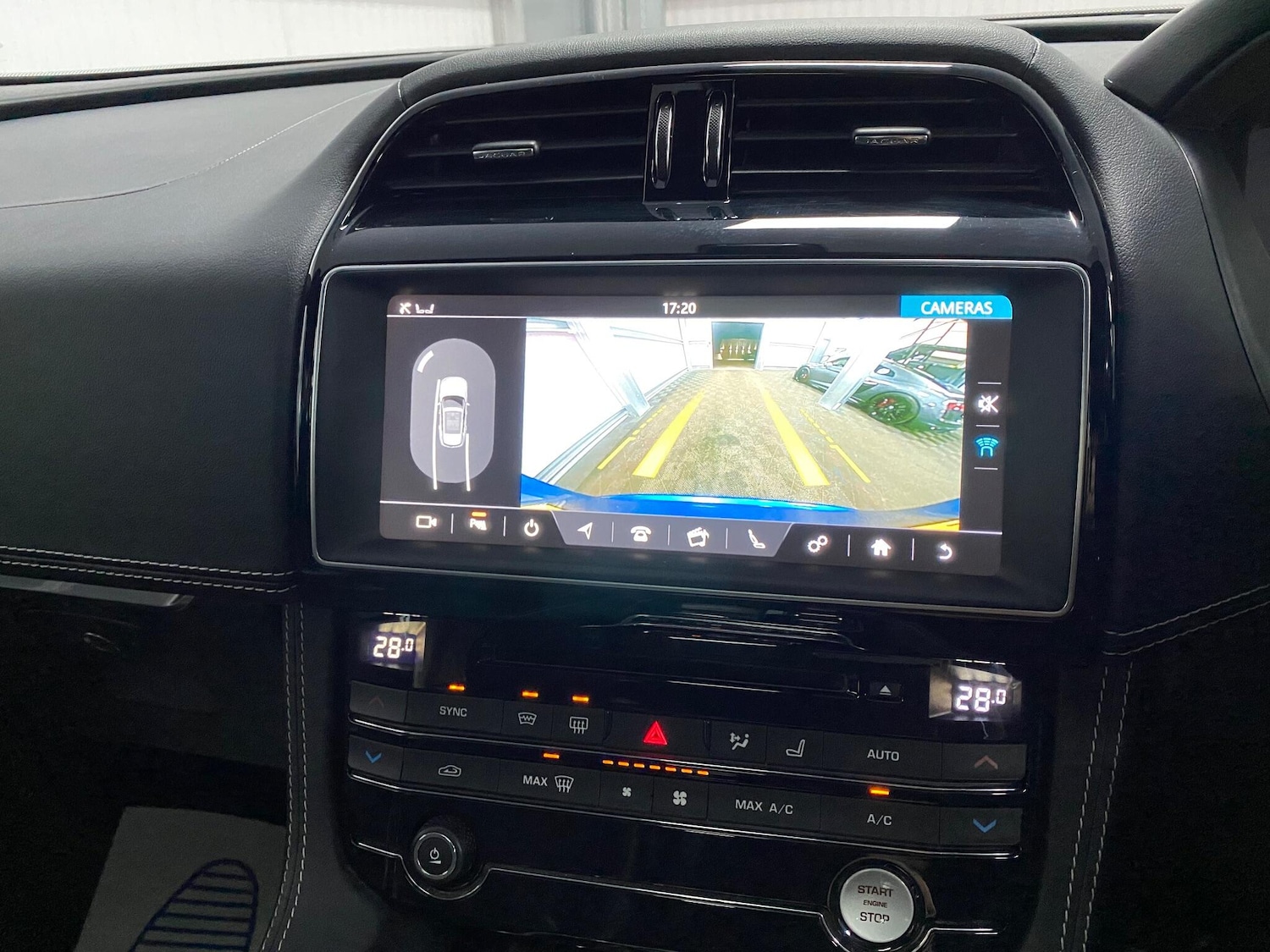 Used Jaguar F-Pace 2018 for sale - 77156357: Photo 41