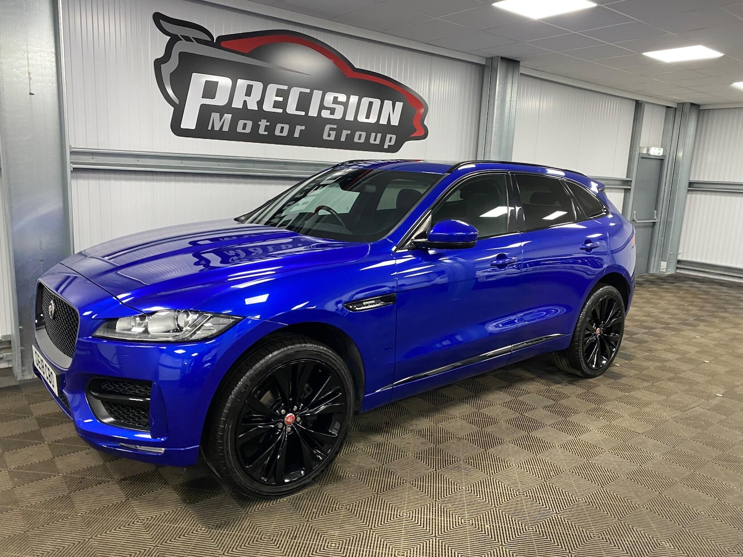 Used Jaguar F-Pace 2018 for sale - 77156357: Photo 5