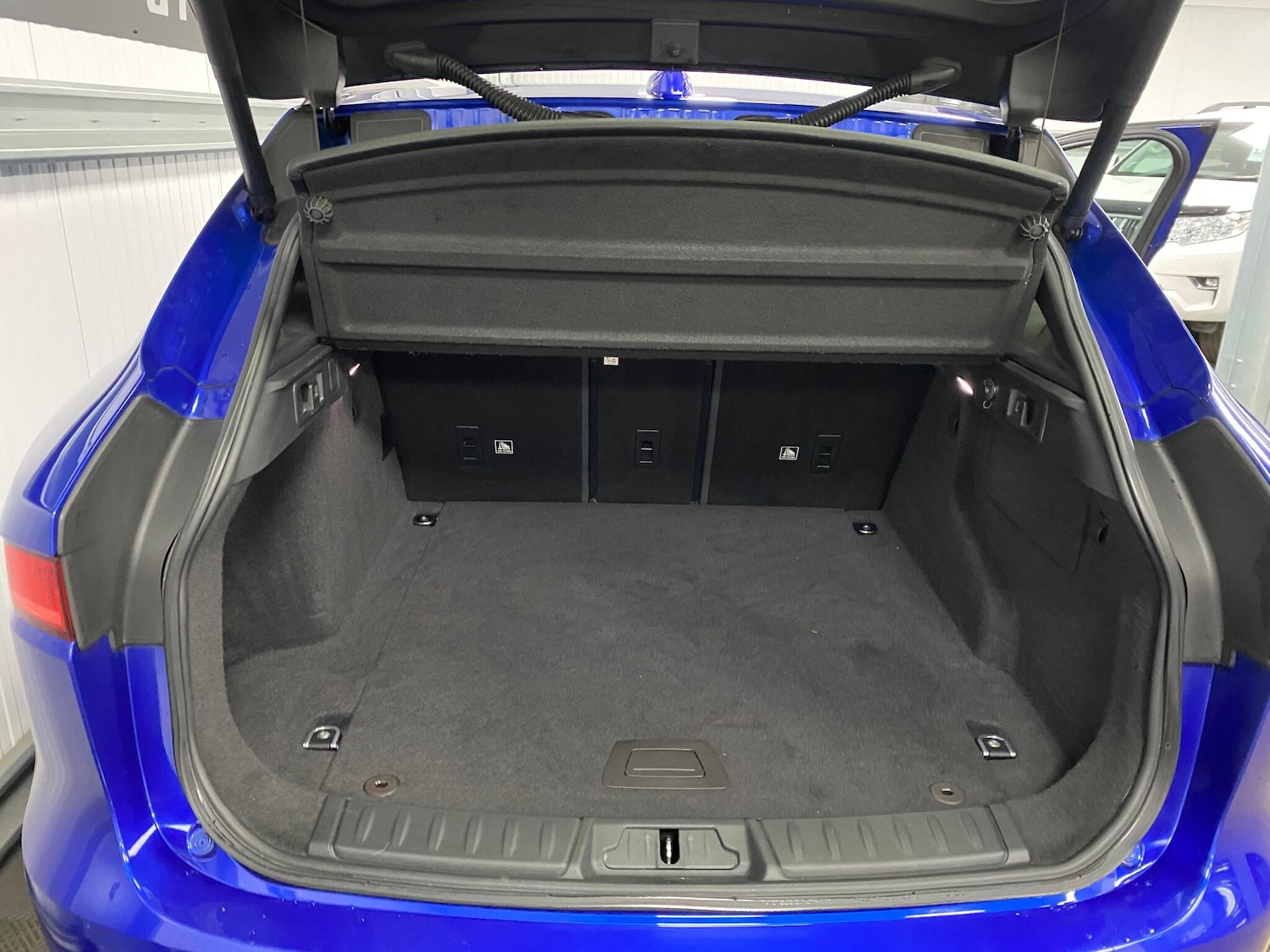 Used Jaguar F-Pace 2018 for sale - 77156357: Photo 52