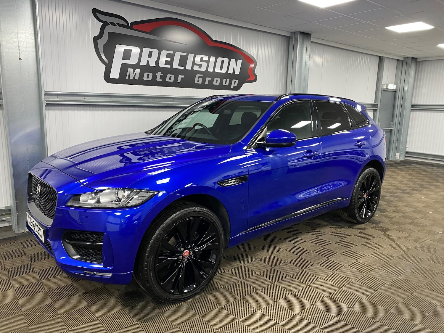 Used Jaguar F-Pace 2018 for sale - 77156357: Photo 7