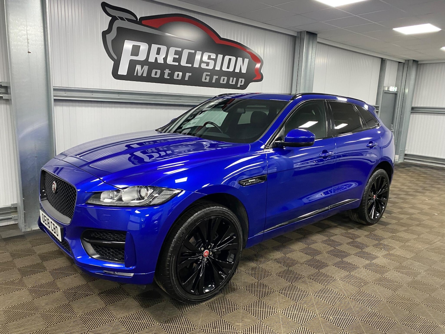 Used Jaguar F-Pace 2018 for sale - 77156357: Photo 8