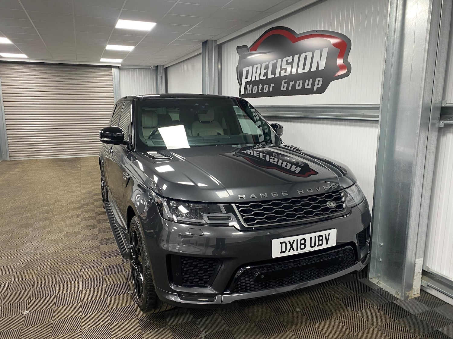 Used Land Rover Range Rover Sport 2018 for sale - 76990348: Photo 2