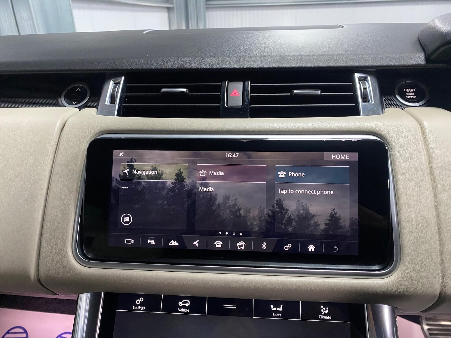 Used Land Rover Range Rover Sport 2018 for sale - 76990348: Photo 30