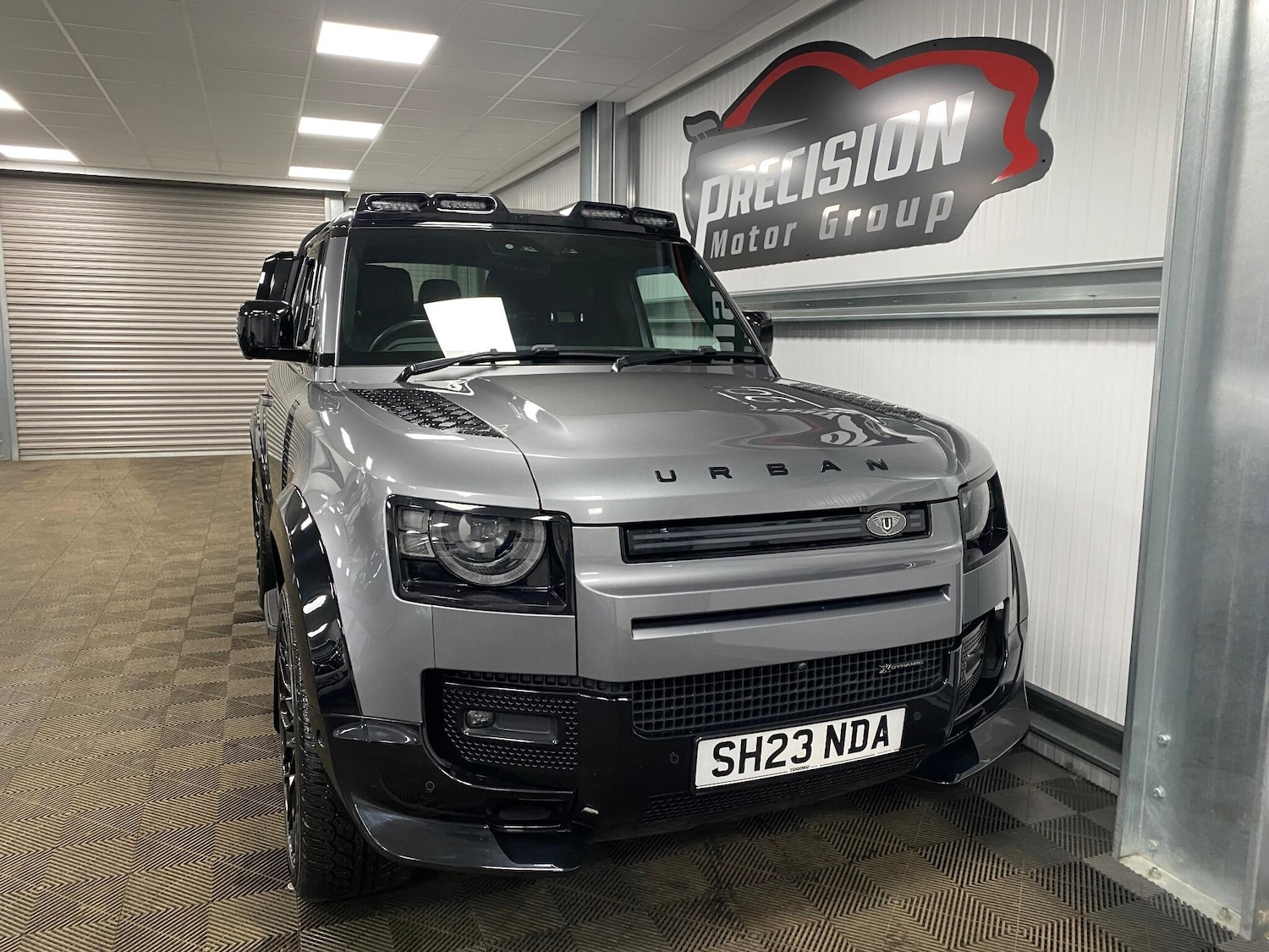 Used Land Rover Defender 2023 for sale - 77098149: Photo 2