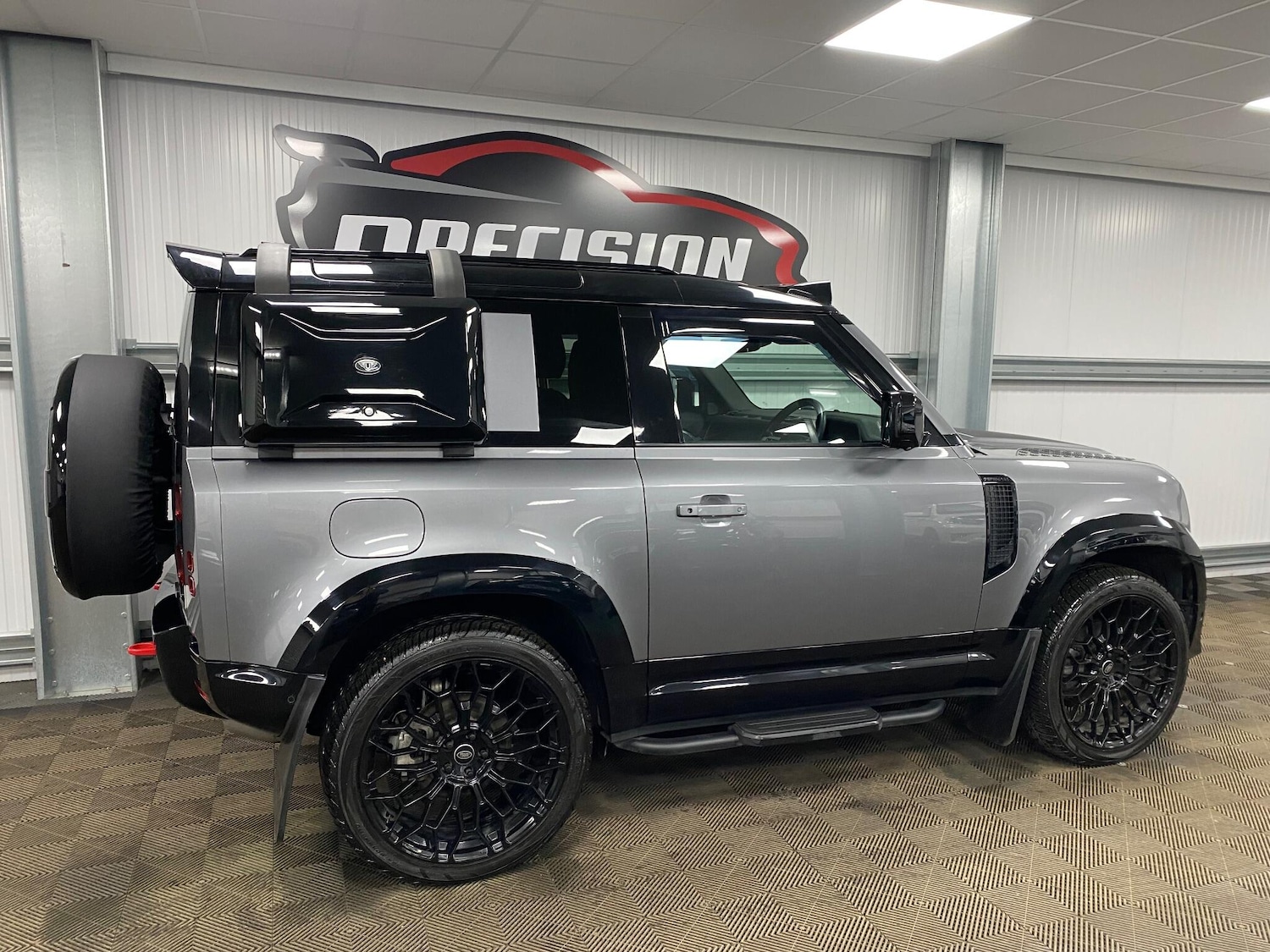 Used Land Rover Defender 2023 for sale - 77098149: Photo 23