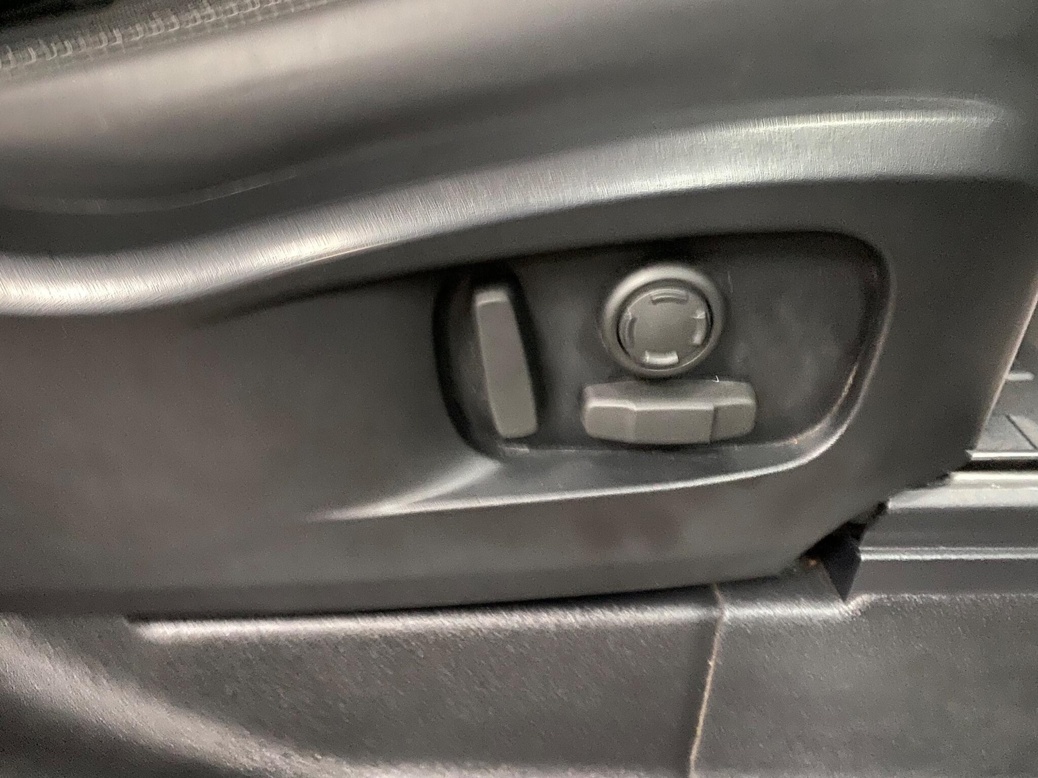 Used Land Rover Defender 2023 for sale - 77098149: Photo 37