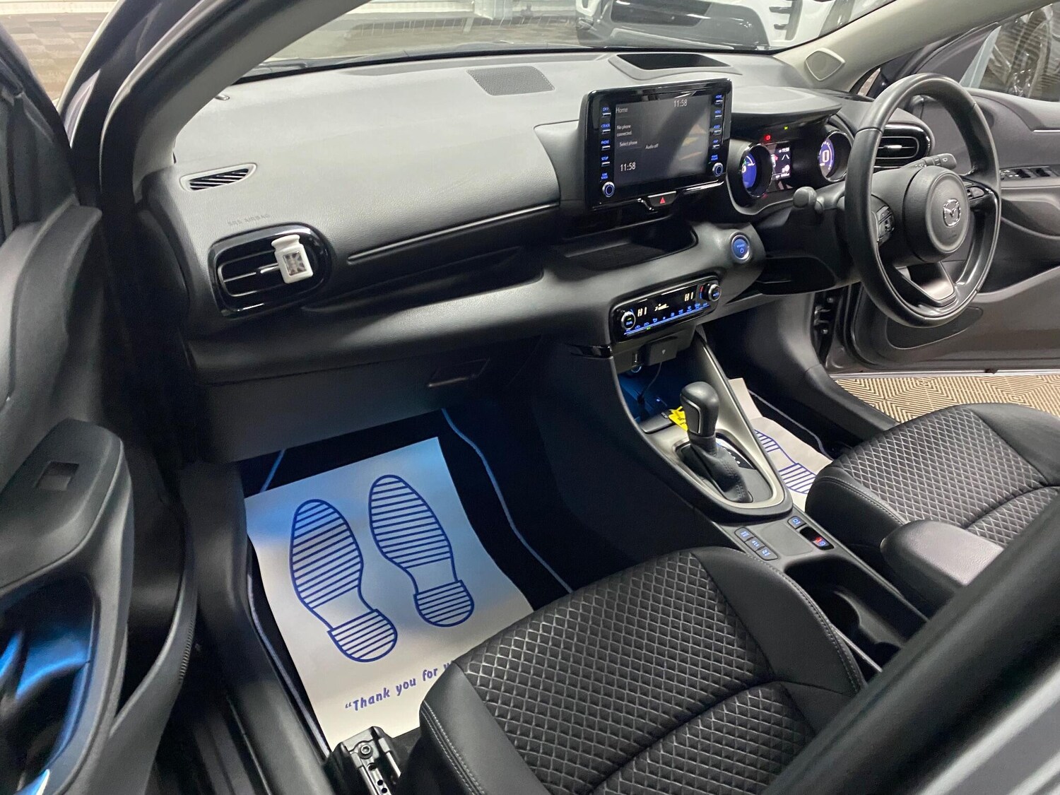 Used Mazda Mazda2 HYBRID 2023 for sale - 76832128: Photo 30