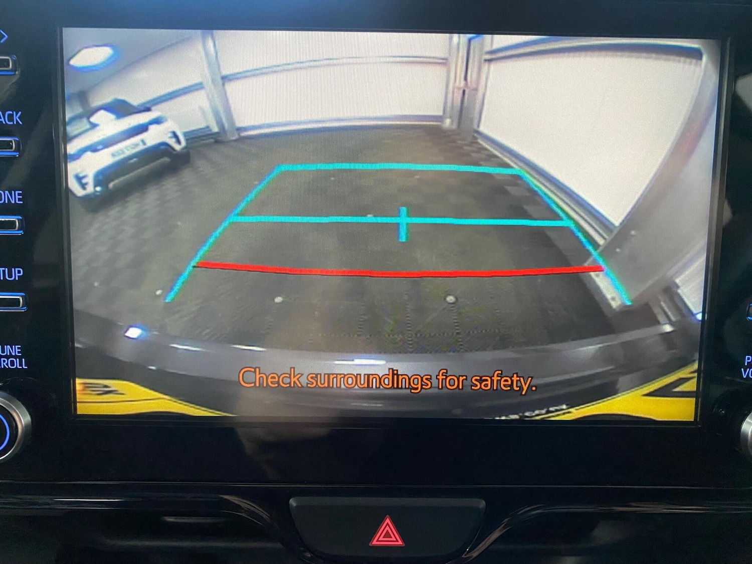 Used Mazda Mazda2 HYBRID 2023 for sale - 76832128: Photo 41