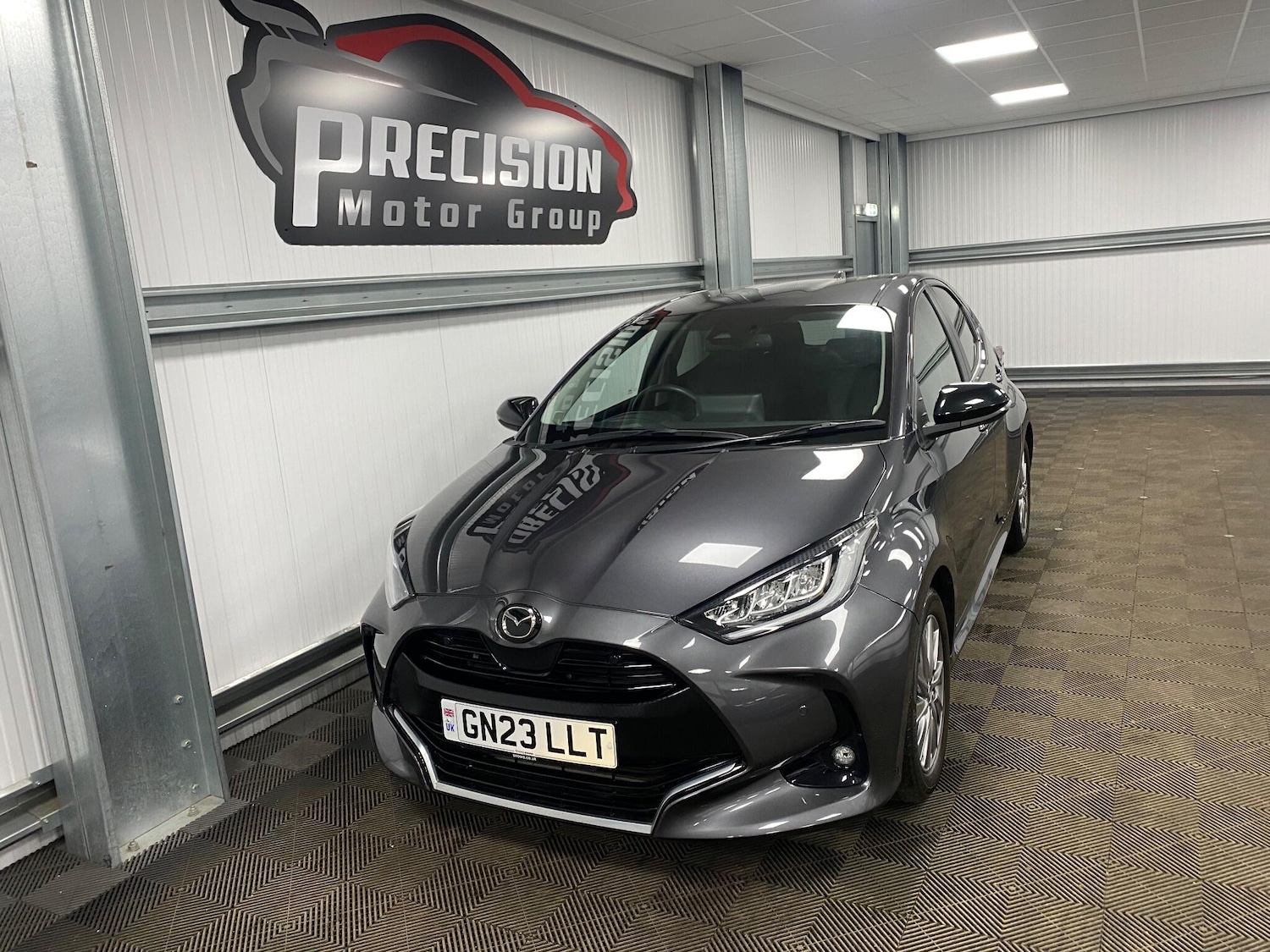 Used Mazda Mazda2 HYBRID 2023 for sale - 76832128: Photo 9