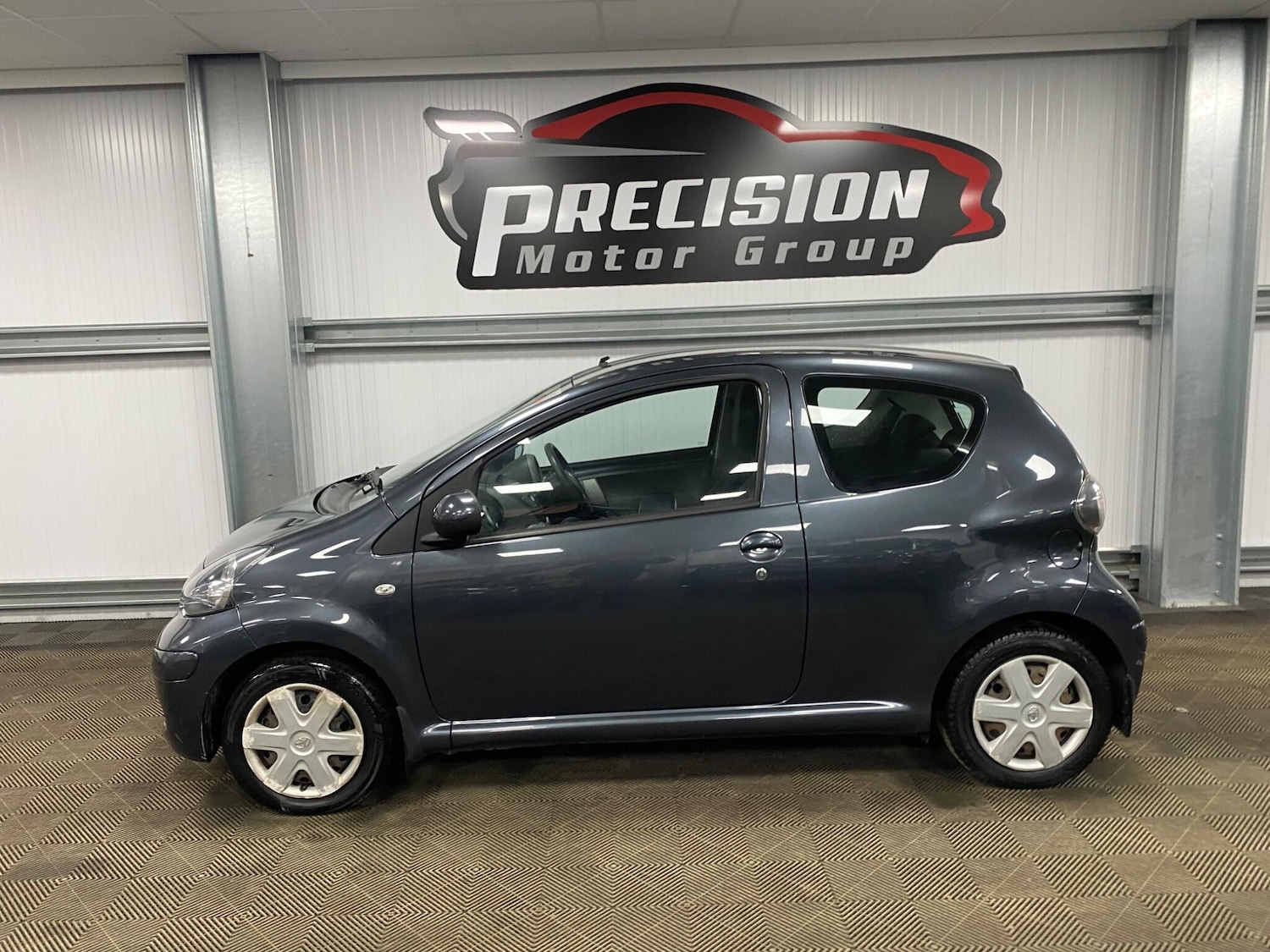 Used Toyota AYGO 2009 for sale - 77314876: Photo 14