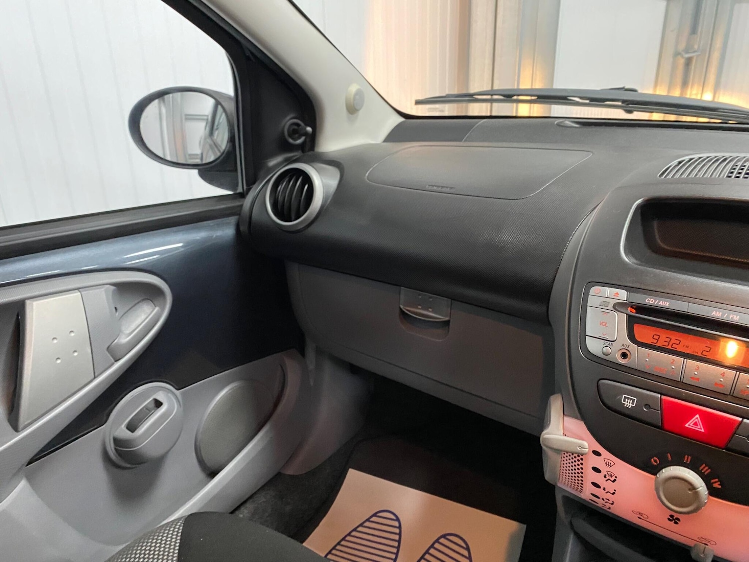 Used Toyota AYGO 2009 for sale - 77314876: Photo 29