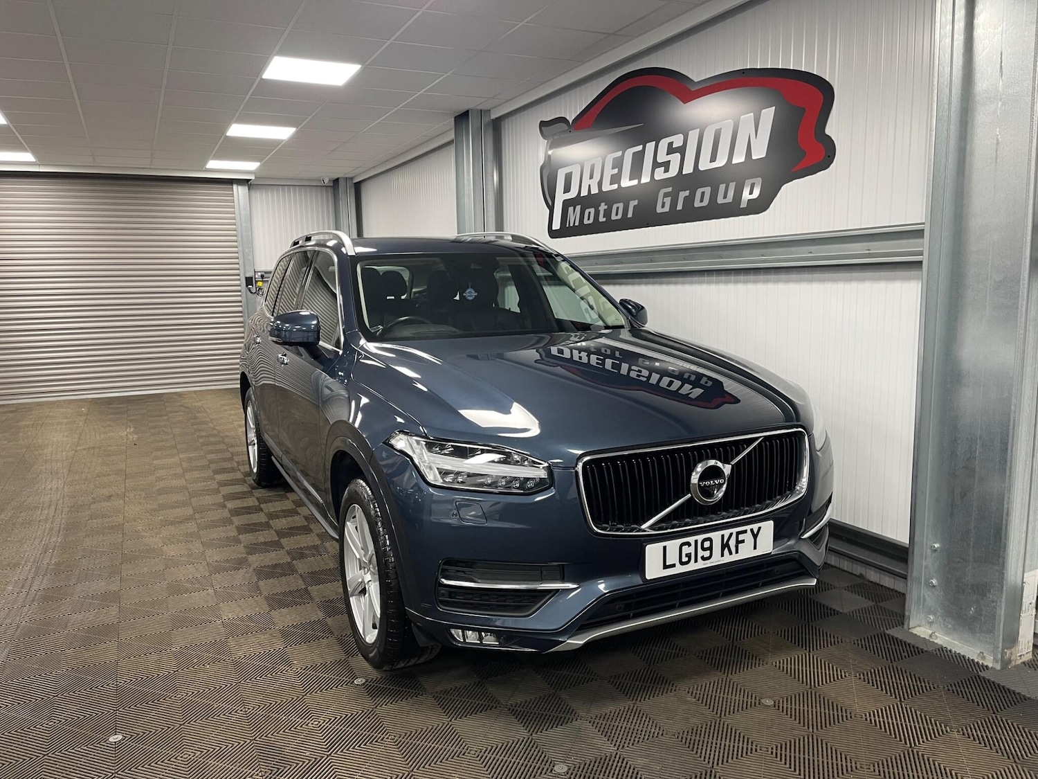 Used Volvo XC90 2019 for sale - 77892872: Photo 2