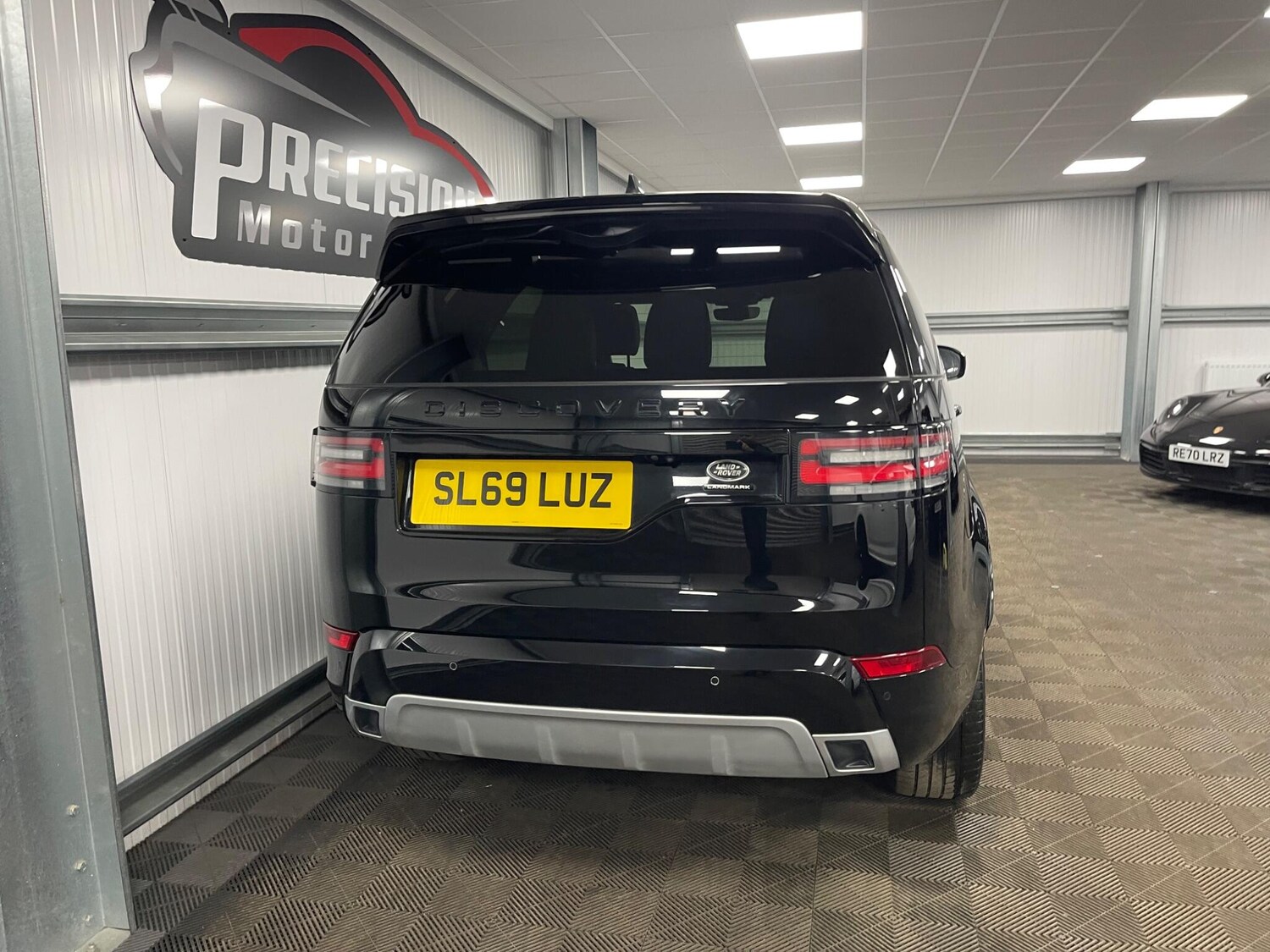 Used Land Rover Discovery 2019 for sale - 77839780: Photo 31