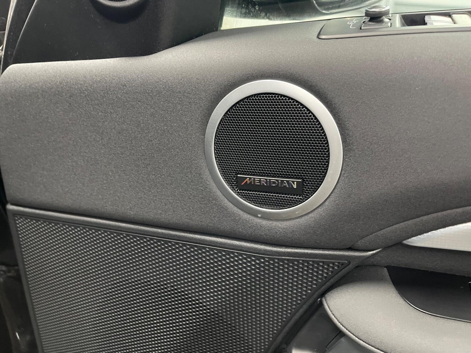 Used Land Rover Discovery 2019 for sale - 77839780: Photo 45