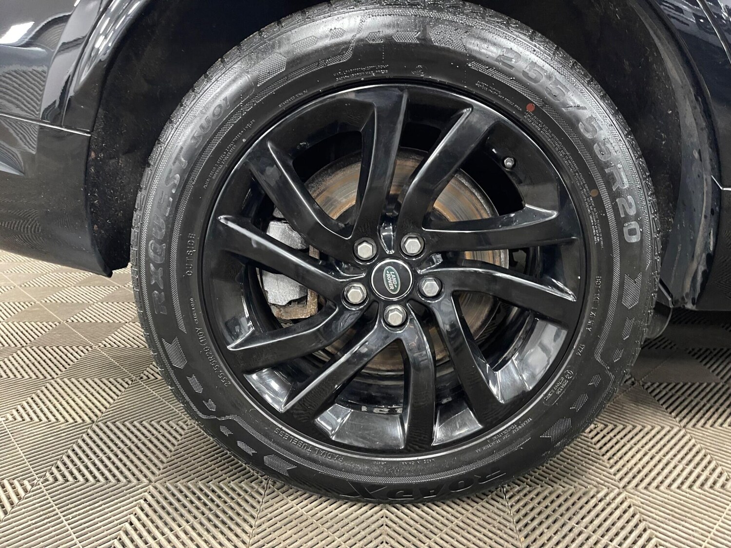 Used Land Rover Discovery 2019 for sale - 77839780: Photo 51