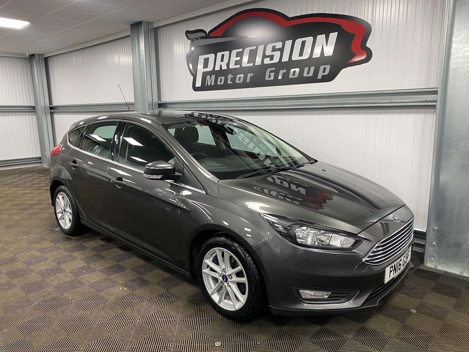 Used Ford Focus 2016 for sale - 76715192: Photo 2