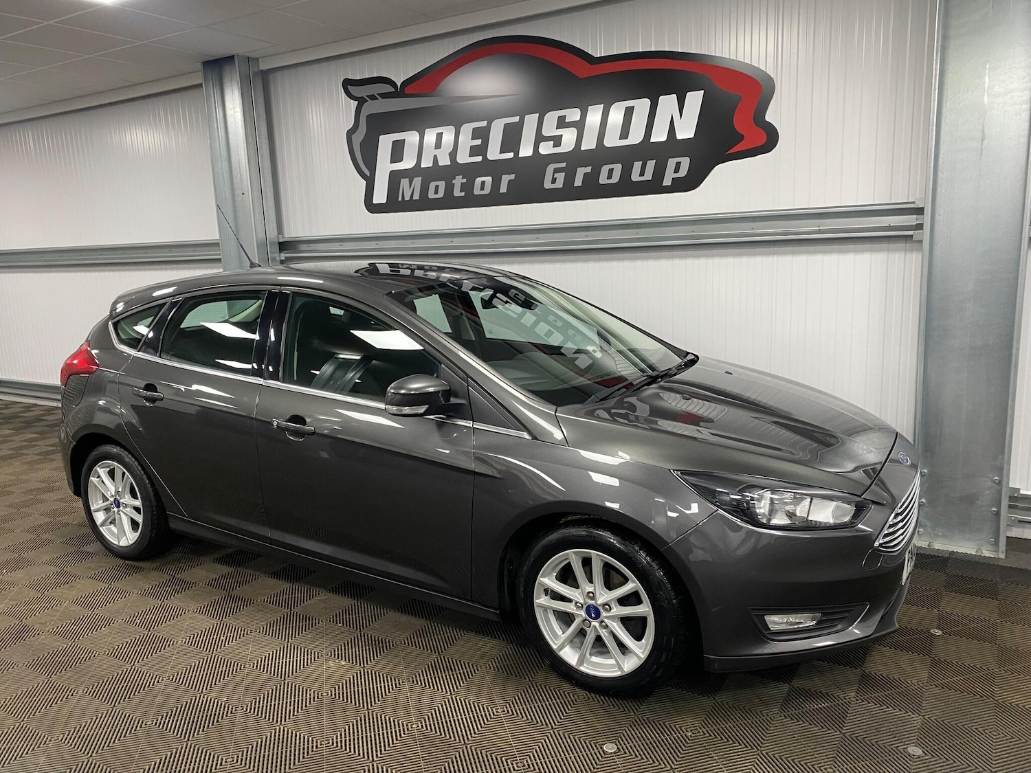 Used Ford Focus 2016 for sale - 76715192: Photo 4